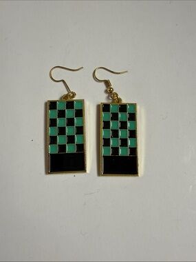Hot Topic Demon Slayer Tanjiro Drop Earrings